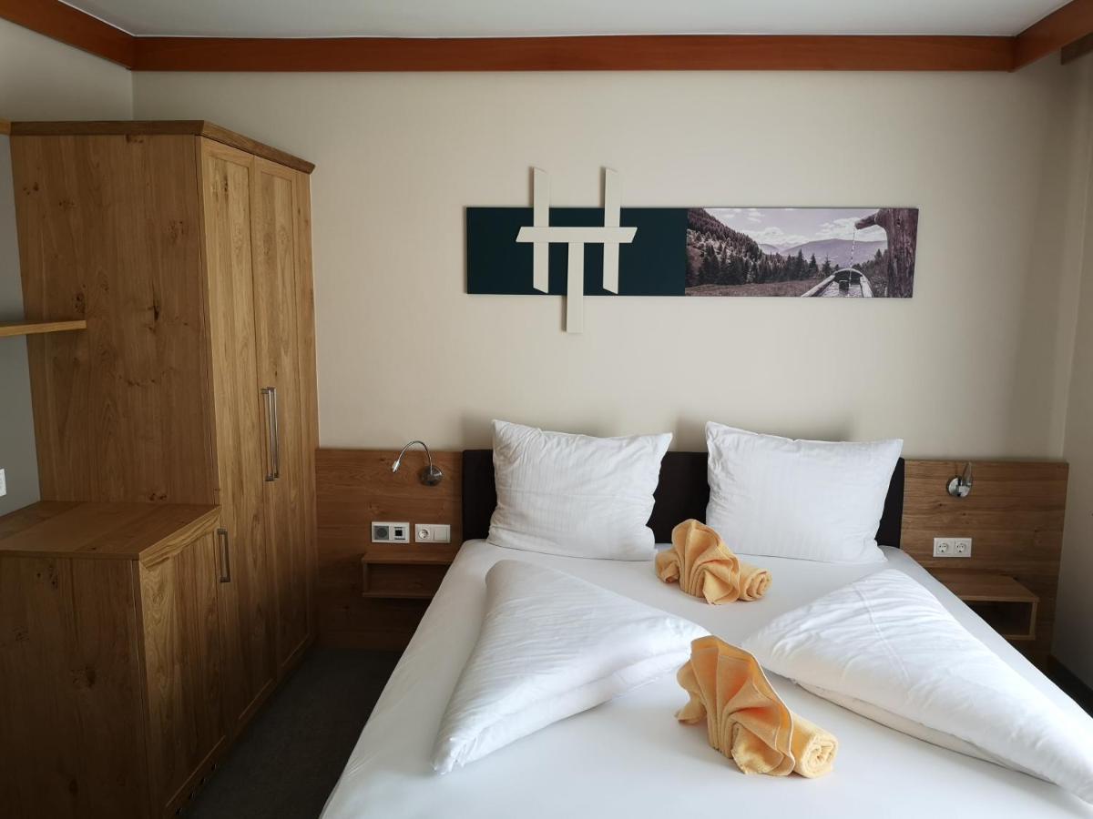 Hotel Thier Moenichkirchen Bagian luar foto
